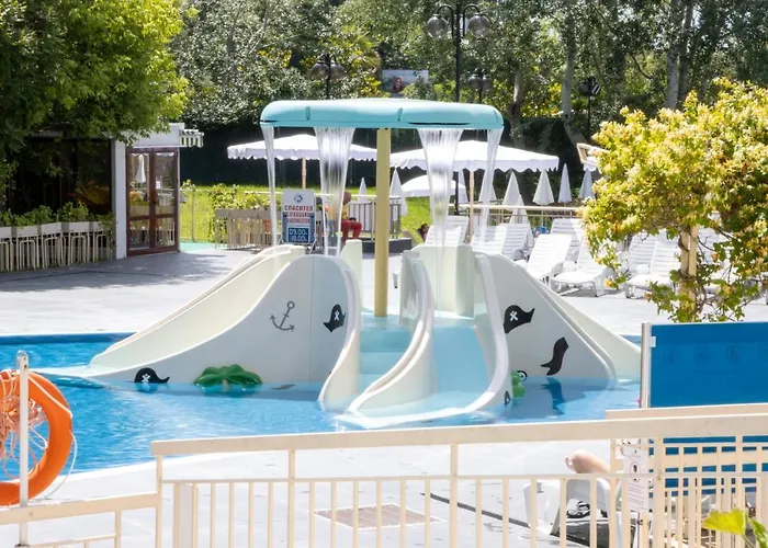 Aquamarine Hotel