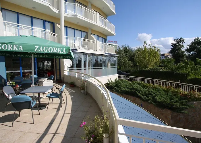 Отель Aquamarine