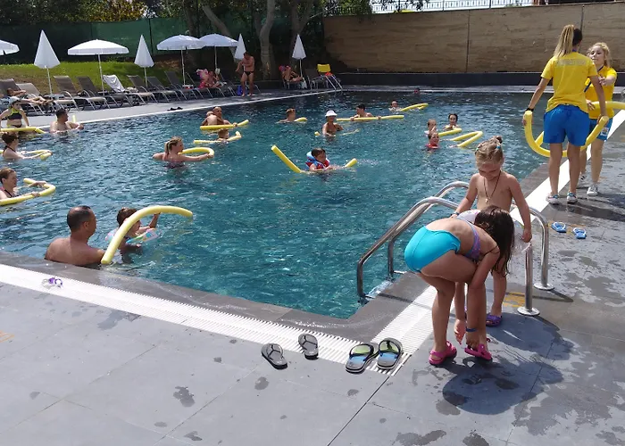 Отель Aquamarine