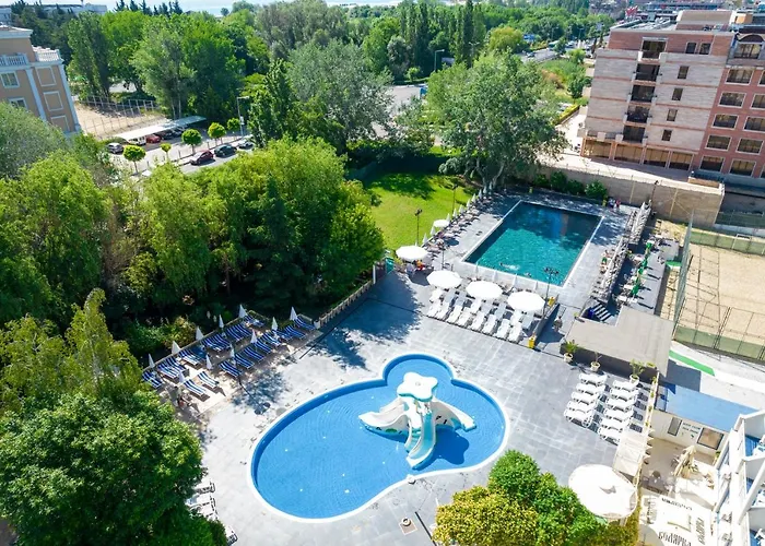 Отель Aquamarine